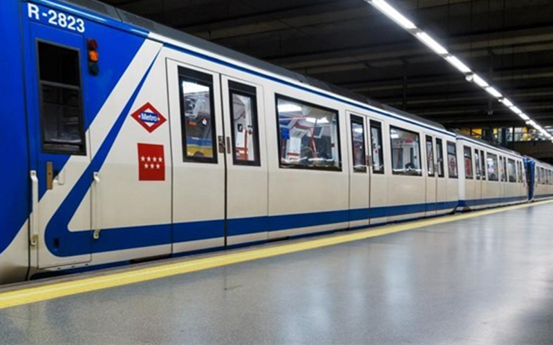 Metro de Madrid instala nuevas máquinas expendedoras de billetes sencillos