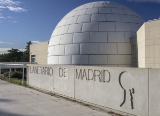 Planetario de Madrid organiza una nueva jornada de observación con telescopios