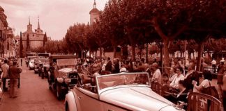 Exposición de coches de época en Alcalá de Henares
